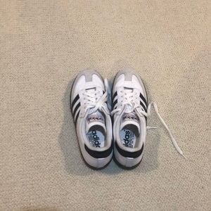 White Adidas Sambas